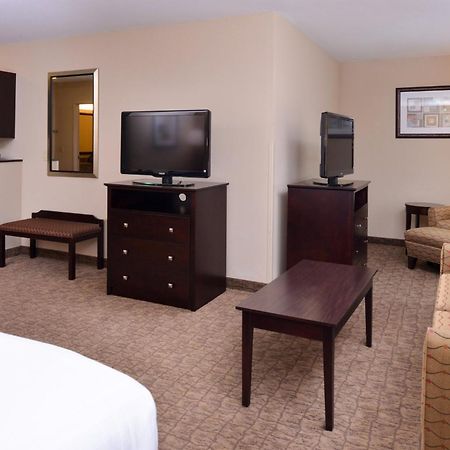 Holiday Inn Express & Suites Fairmont By Ihg Ngoại thất bức ảnh