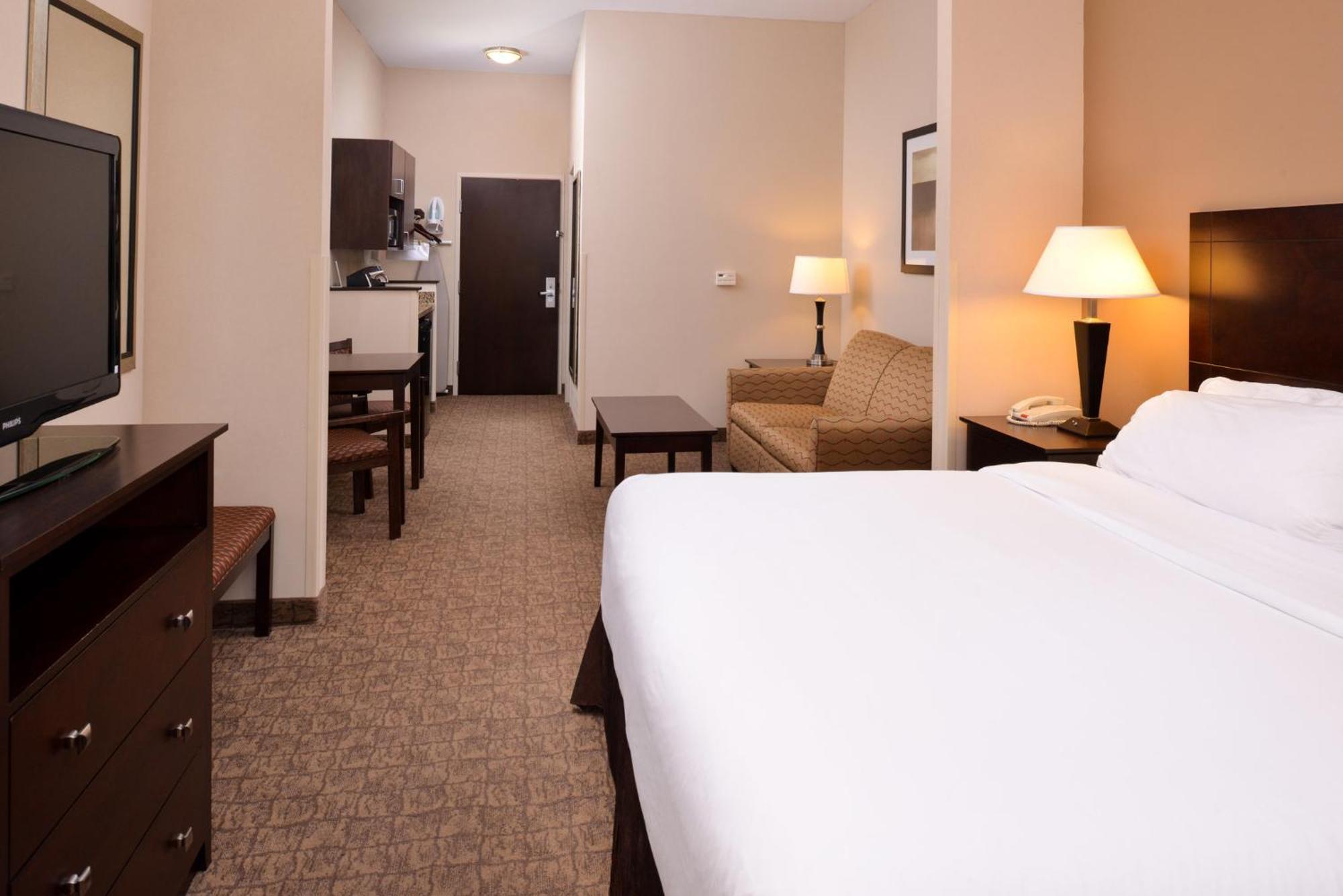 Holiday Inn Express & Suites Fairmont By Ihg Ngoại thất bức ảnh